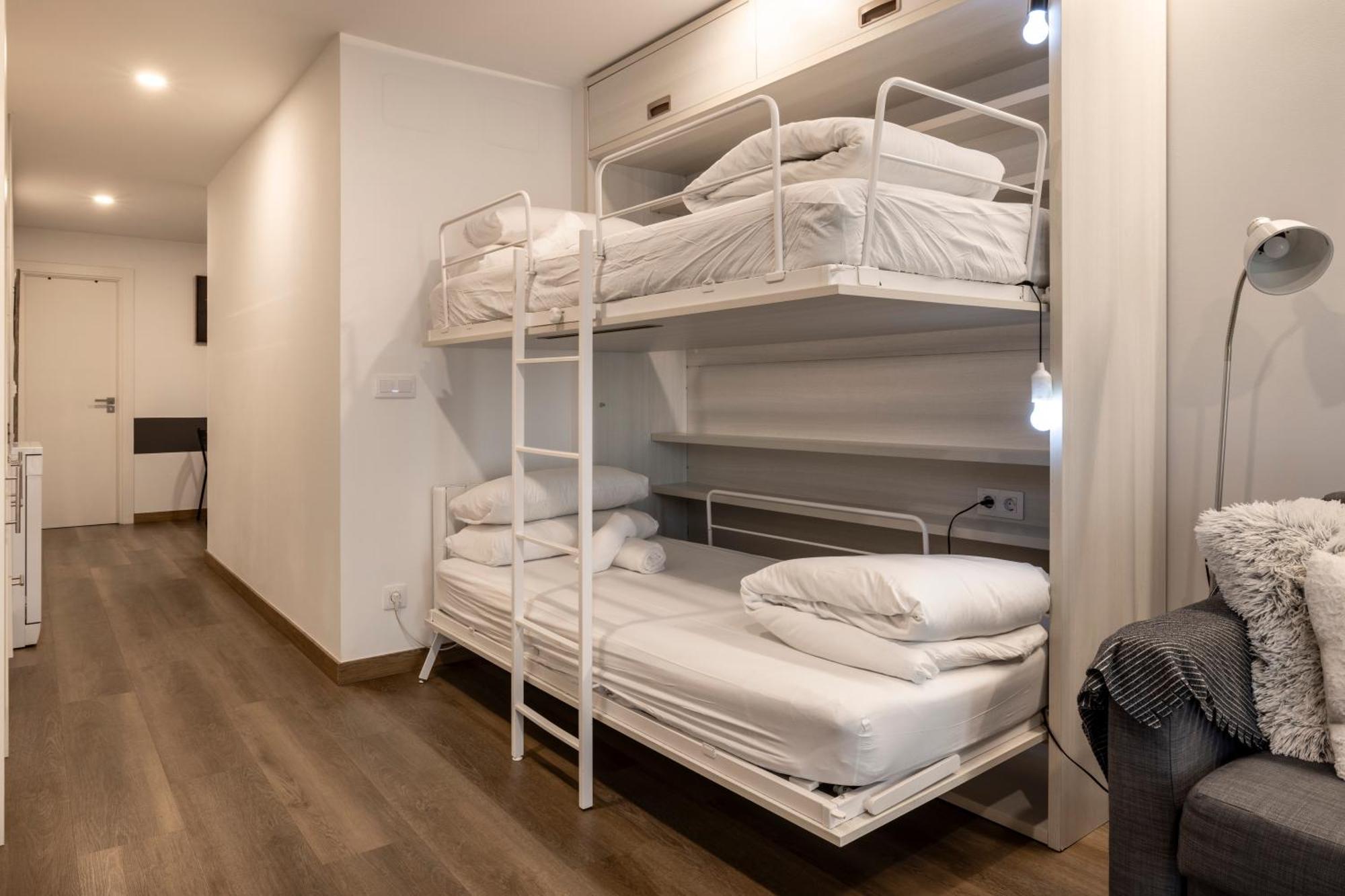 Estudio Para Grupos Pequenos En El Pas De La Casa - Centrico Esterno foto