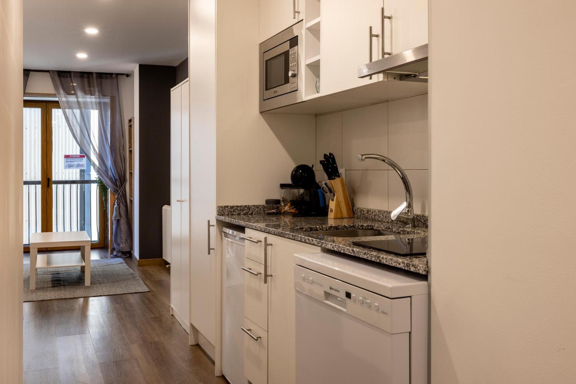 Estudio Para Grupos Pequenos En El Pas De La Casa - Centrico Esterno foto