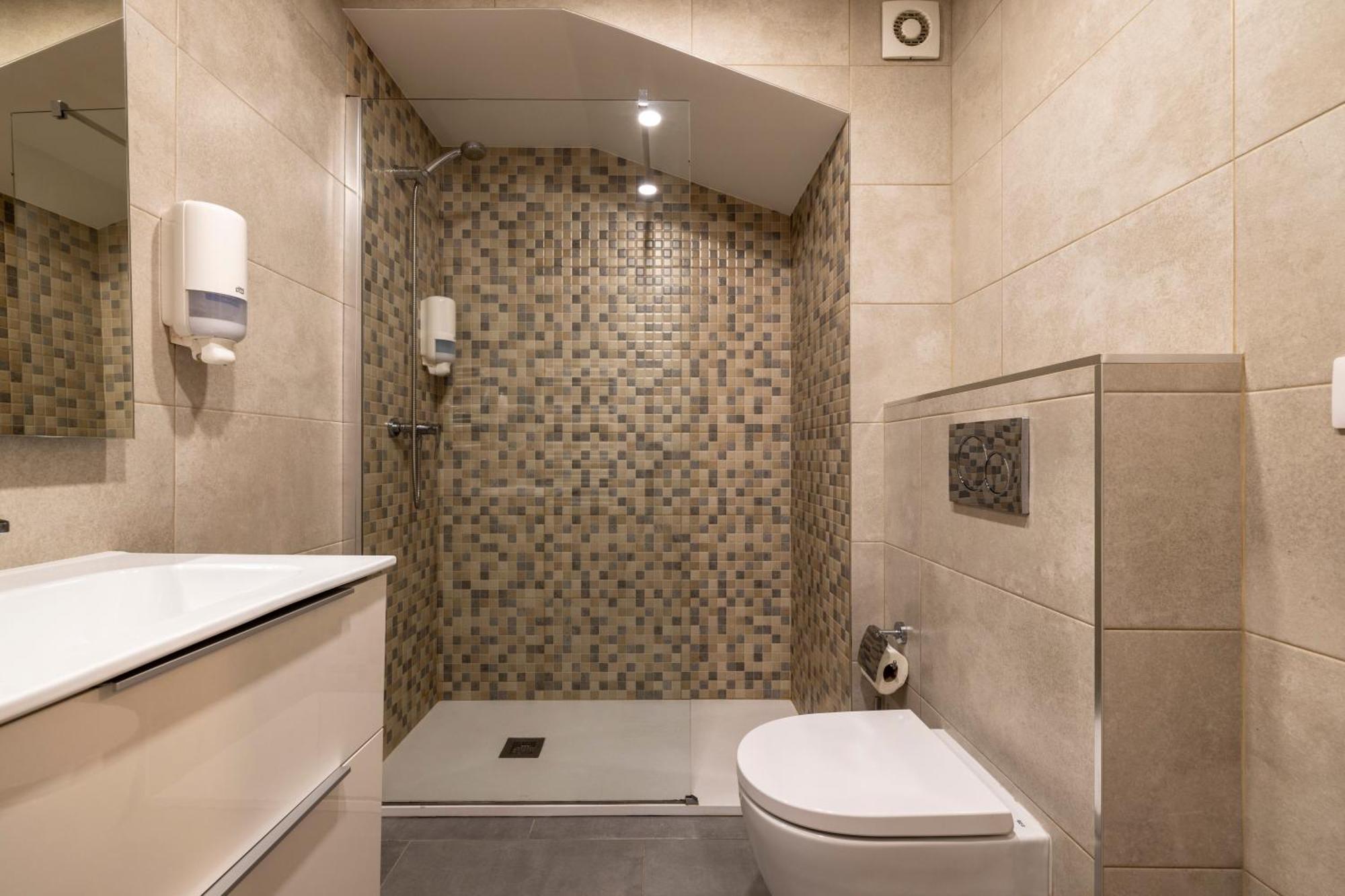 Estudio Para Grupos Pequenos En El Pas De La Casa - Centrico Esterno foto